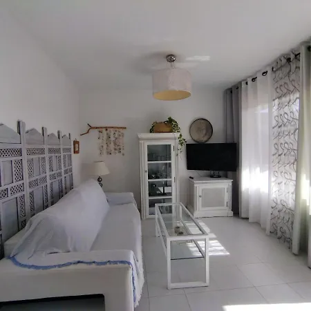 Pool View & Terrace Apartament Corralejo